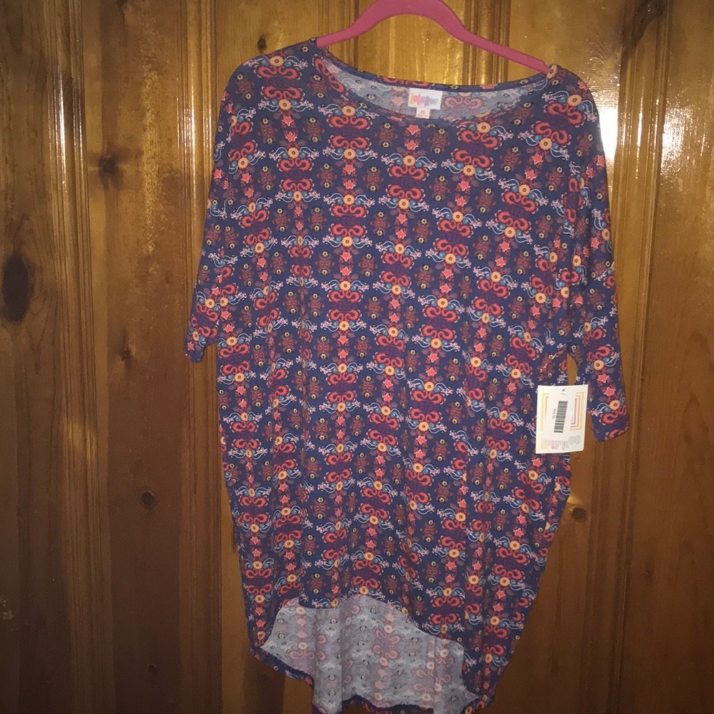 Brand new w/tags. Lularoe Irma sz XS. Retail $35